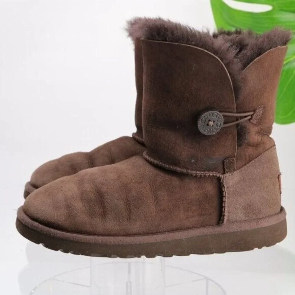 UGG Womens Bailey Button Short Boot Size 5 Brown Suede Sherpa Shearling Fury‎
